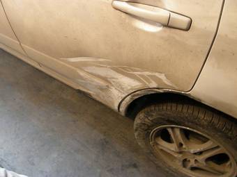 2001 Mitsubishi Airtrek Pictures