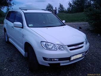 2001 Mitsubishi Airtrek Pictures