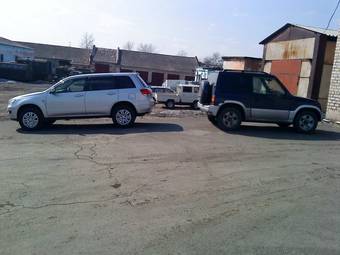 2001 Mitsubishi Airtrek Pictures