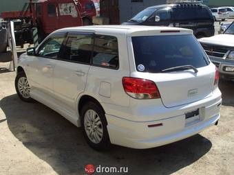 2001 Mitsubishi Airtrek Pictures