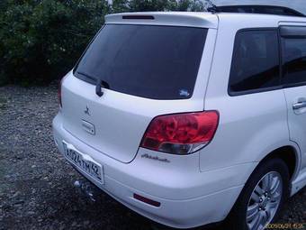 2001 Mitsubishi Airtrek Pictures
