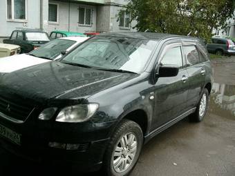 2001 Mitsubishi Airtrek Photos