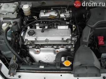 2001 Mitsubishi Airtrek Photos