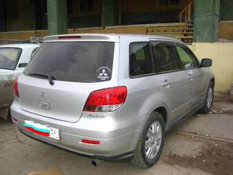 2001 Mitsubishi Airtrek Photos