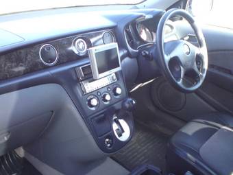 2001 Mitsubishi Airtrek Pictures