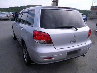 2001 Mitsubishi Airtrek Photos