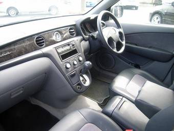 2001 Mitsubishi Airtrek Wallpapers