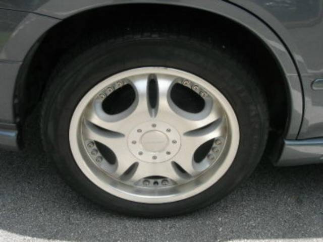 2002 Mitsubishi Airtrek