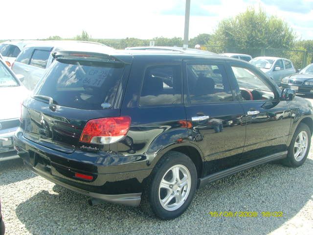 2002 Mitsubishi Airtrek