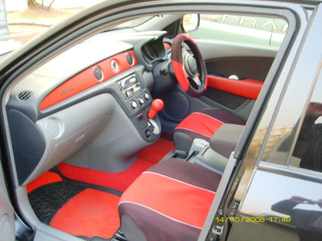 2002 Mitsubishi Airtrek