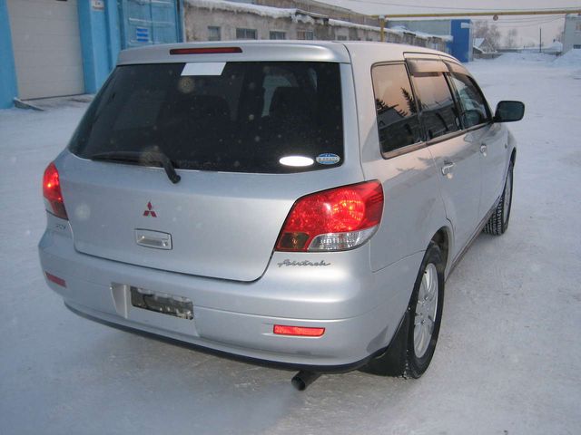 2002 Mitsubishi Airtrek