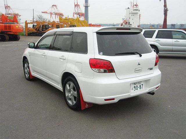 2002 Mitsubishi Airtrek