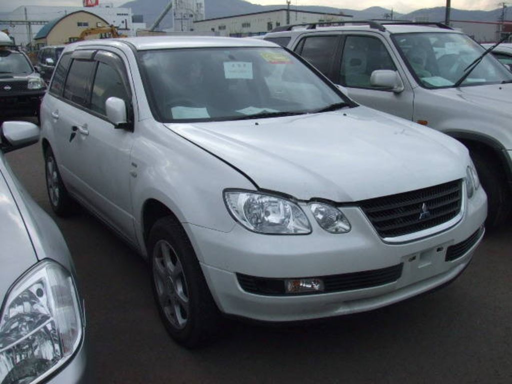 2002 Mitsubishi Airtrek