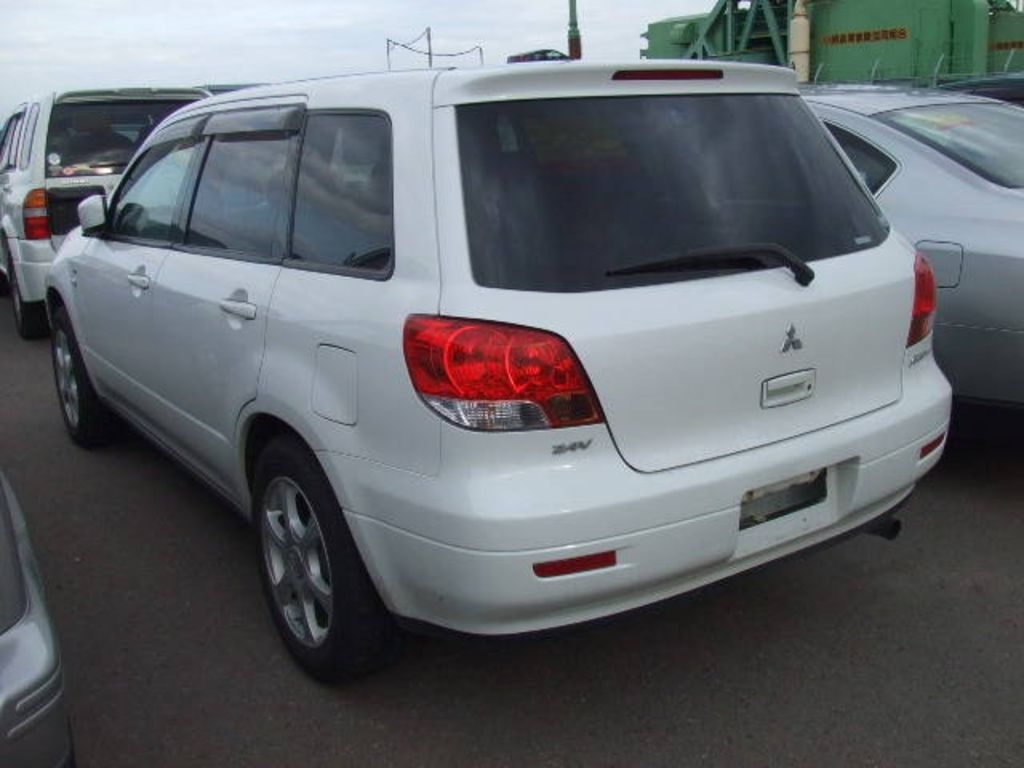 2002 Mitsubishi Airtrek