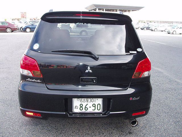 2002 Mitsubishi Airtrek