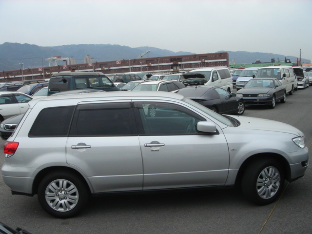 2002 Mitsubishi Airtrek For Sale