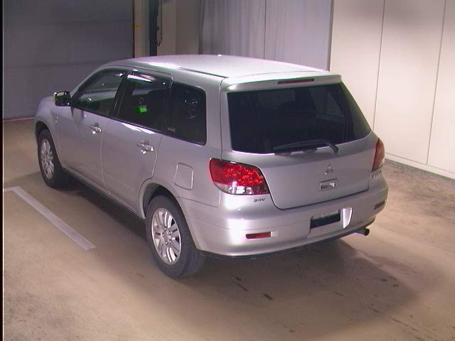 2002 Mitsubishi Airtrek Pictures