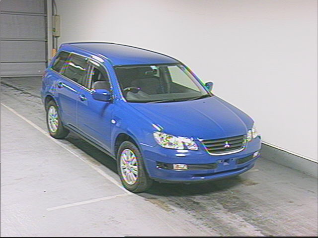 2002 Mitsubishi Airtrek Pictures