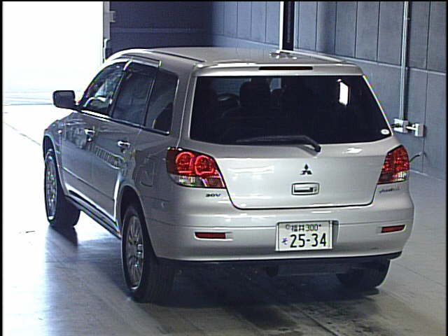 2002 Mitsubishi Airtrek Pictures