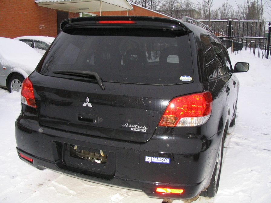 2002 Mitsubishi Airtrek Pictures