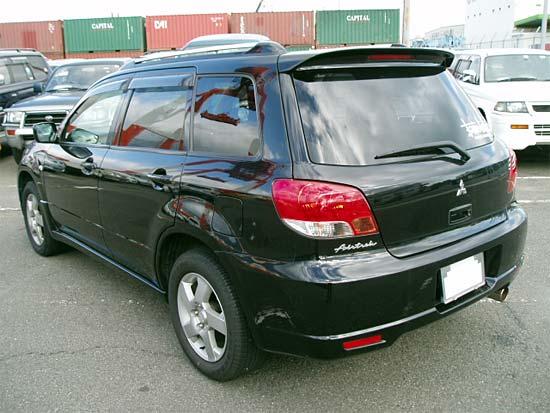 2002 Mitsubishi Airtrek Pics