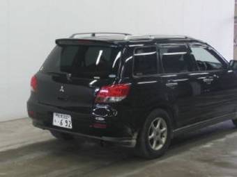 2002 Mitsubishi Airtrek Images
