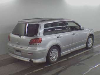 2002 Mitsubishi Airtrek Pictures