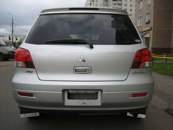 2002 Mitsubishi Airtrek Pictures