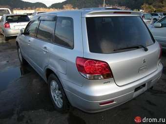 2002 Mitsubishi Airtrek Pictures