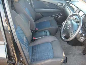 2002 Mitsubishi Airtrek For Sale