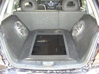 2002 Mitsubishi Airtrek Photos