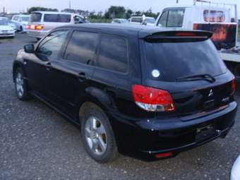 2002 Mitsubishi Airtrek Pictures