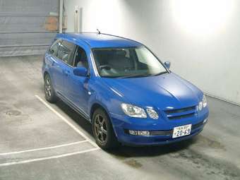 2002 Mitsubishi Airtrek Pictures