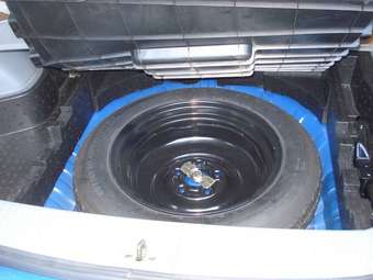 2002 Mitsubishi Airtrek Pics