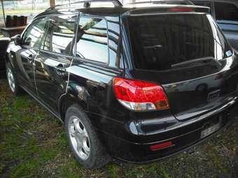 2002 Mitsubishi Airtrek Photos