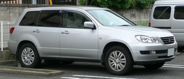 2002 Mitsubishi Airtrek