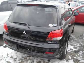 2002 Mitsubishi Airtrek Pictures