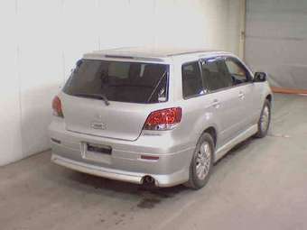 2002 Mitsubishi Airtrek Pictures