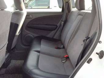 2002 Mitsubishi Airtrek For Sale