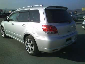 2002 Mitsubishi Airtrek Images