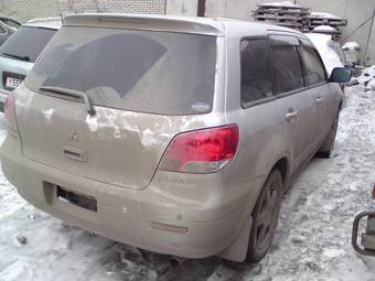 2002 Mitsubishi Airtrek Pictures