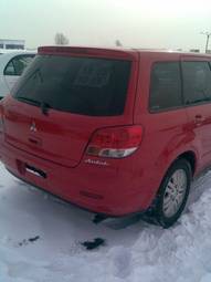 2002 Mitsubishi Airtrek Photos