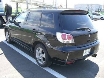 2002 Mitsubishi Airtrek Pictures