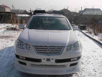 2002 Mitsubishi Airtrek Pictures