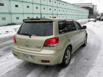 2002 Mitsubishi Airtrek Pictures