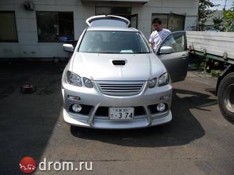 2002 Mitsubishi Airtrek Pictures