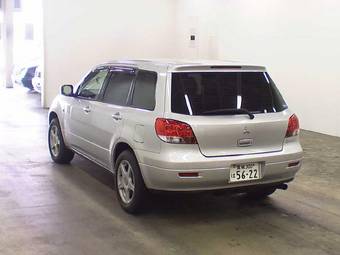 2002 Mitsubishi Airtrek Images