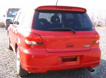 2002 Mitsubishi Airtrek Pictures