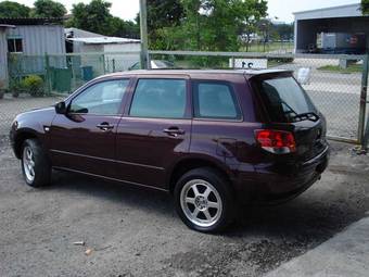 2002 Mitsubishi Airtrek Images