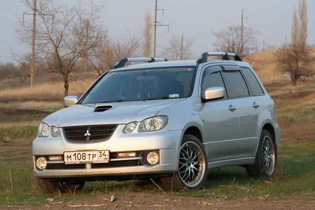 2002 Mitsubishi Airtrek